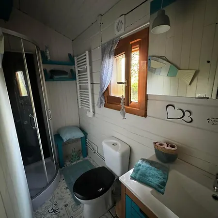 Dans Un Petit Coin De Paradis, La Vie Est Belle Dom wakacyjny